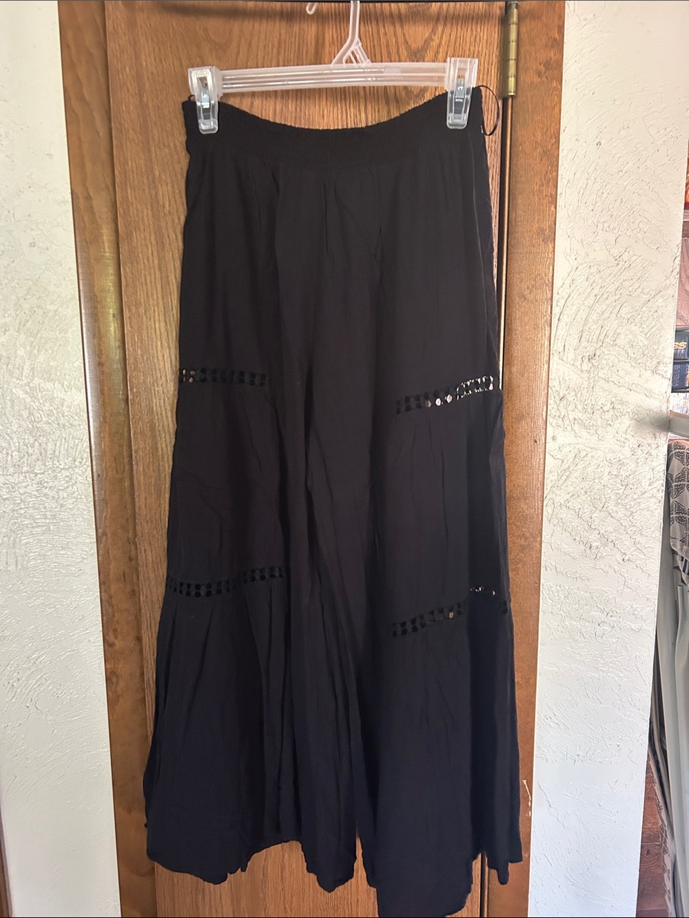 Women’s Black Wide-Leg Crochet-Trim Pants